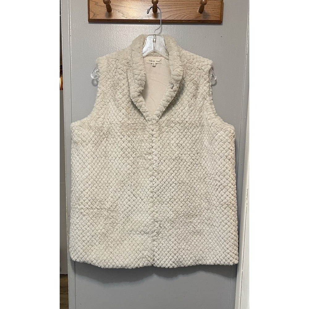 Indigo Soul Faux FurVest Women's Xl Cream Buckle Closure Satin Lined